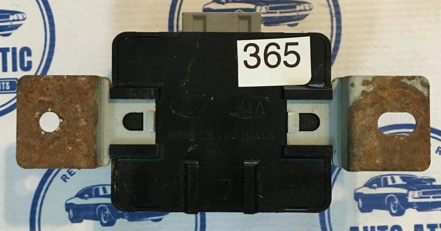 Powertrain Control Module Parking 957002J000 Kia Borrego 2009-2011 OEM