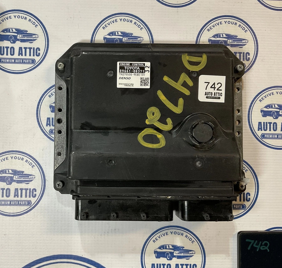 Engine Control Module 8966108371 Toyota Sienna 2013-2014 OEM
